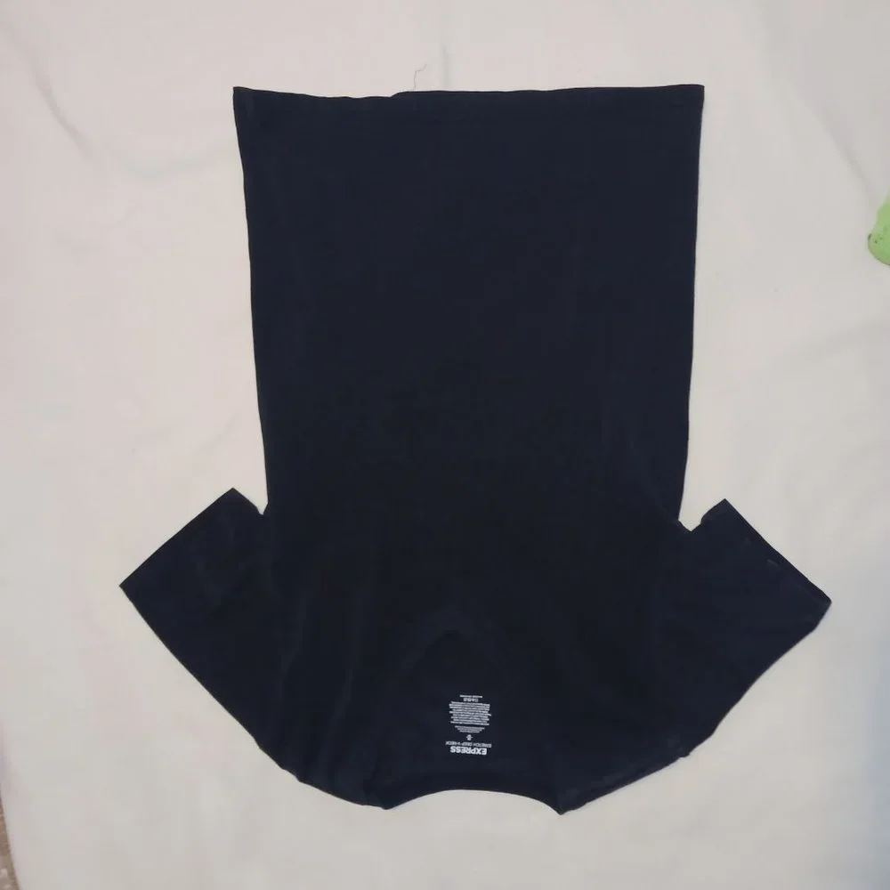 Express v neck - Picture 2 of 3